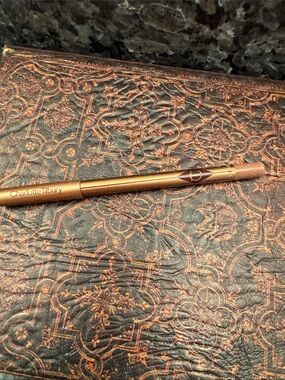 Charlotte Tilbury Iconic Nude Lip Pencil